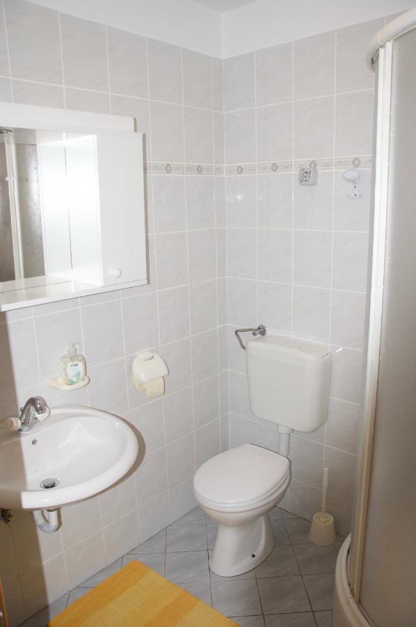 Apartment Viveniti Кленовица Экстерьер фото